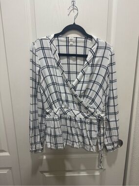 GAP Plaid Wrap Tie Waist Peplum Blouse White Black Size S